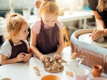 Atelier de poterie pour enfants et parents — La Manufacture Sauvage